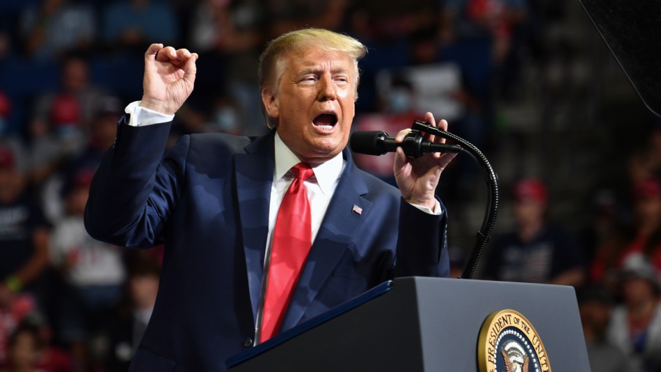 Donald Trump precisa que sólo se reuniría con Maduro para discutir su salida del poder Donald Trump precisa que sólo se reuniría con Maduro para discutir su salida del poder
