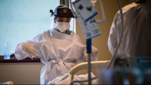 Científicos proyectan hasta 70 mil muertes por coronavirus en Chile: 'El Gobierno no puede seguir impávido'