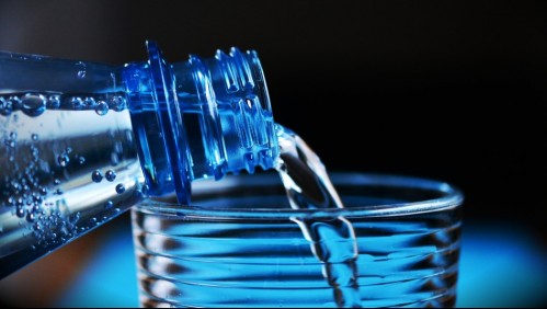 Hidratación es crucial en enfermos de coronavirus: 'Ayuda a reponer las pérdidas de la fiebre'