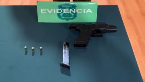 Golpearon a Carabineros y tenían pistola a fogueo: Detuvieron a cinco personas por realizar fiesta en Santiago