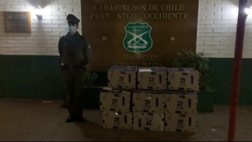 Carabineros recupera cajas de alimentos robadas durante asalto en Cerro Navia