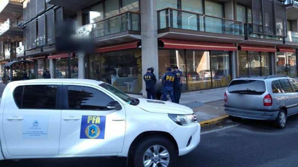 Mujer policía ejecutó a delincuente que intentaba robarle en Argentina Mujer policía ejecutó a delincuente que intentaba robarle en Argentina