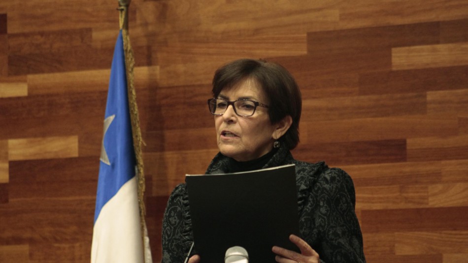 María Luisa Brahm TC llama a respetar la Constitución en medio de polémica por admisibilidad de proyectos