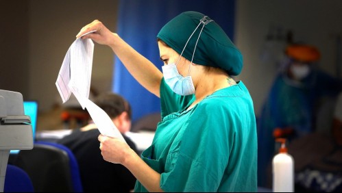 Estudio afirma que mujeres con síntomas de coronavirus asisten menos al médico que los hombres