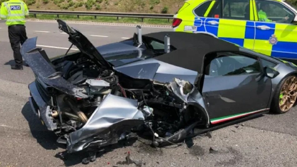 Hombre destruye su Lamborghini de 250 mil dólares tras sólo 20 minutos de  haberlo comprado - Meganoticias