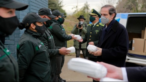 Donan 30 mil mascarillas a funcionarios de la salud de Gendarmería