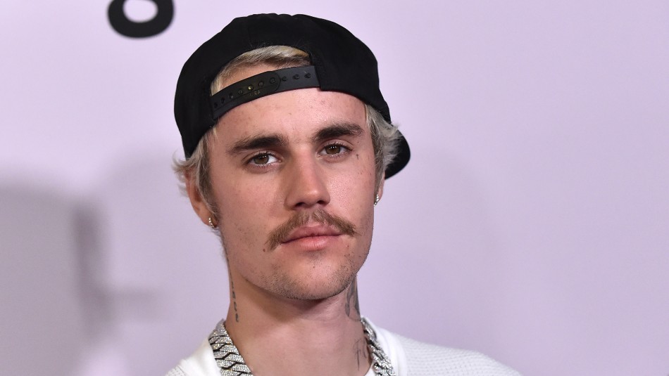 Justin Bieber demanda a dos usuarios de redes sociales por difamación Justin Bieber demanda a dos usuarias de redes sociales por
