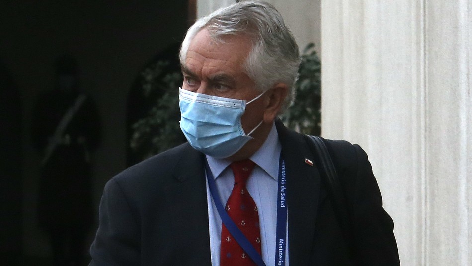 Ministro Enrique Paris Ministro Paris cita a Bonvallet en la lucha contra el coronavirus: