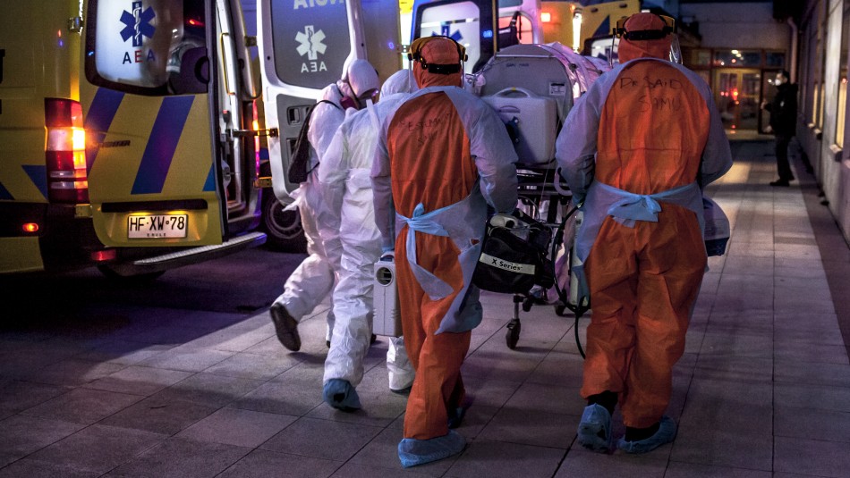 Infectólogo Carlos Pérez se refiere al estado actual de la pandemia en Chile Infectólogo chileno y coronavirus: