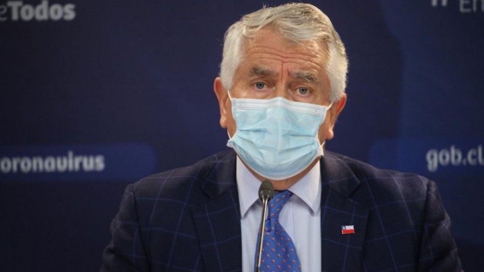 Enrique Paris Ministro de Salud responde a críticas del Colegio de Enfermeras: