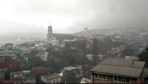 Video de la impresionante caída de granizos en Valparaíso