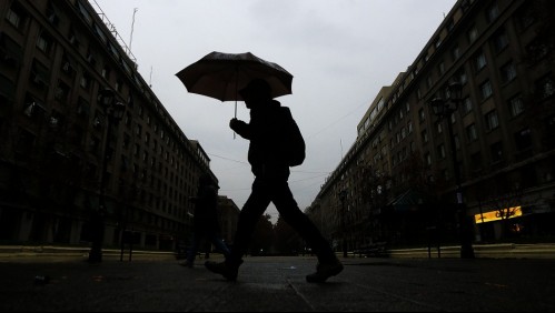 Informe meteorológico de Jaime Leyton: Lluvias intensas en Santiago se extenderán hasta la tarde de este lunes