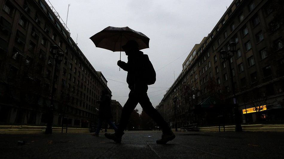 Imagen referencial Informe meteorológico de Jaime Leyton: Lluvias intensas en Santiago se extenderán hasta la tarde de este lunes