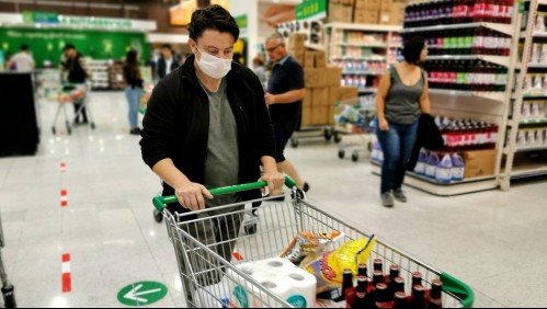 Especialistas explican cómo lavar los productos y alimentos comprados en supermercados