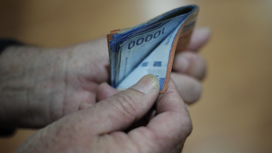 Propuestas para ayudar a la Clase Media: Retiro de fondos AFP, subsidio al arriendo y créditos a tasa 0 Propuestas para ayudar a la Clase Media: Retiro de fondos AFP, subsidio al arriendo y créditos a tasa 0