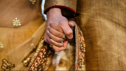 Una boda en la India dejó más de 100 infectados de coronavirus: El novio murió dos días después