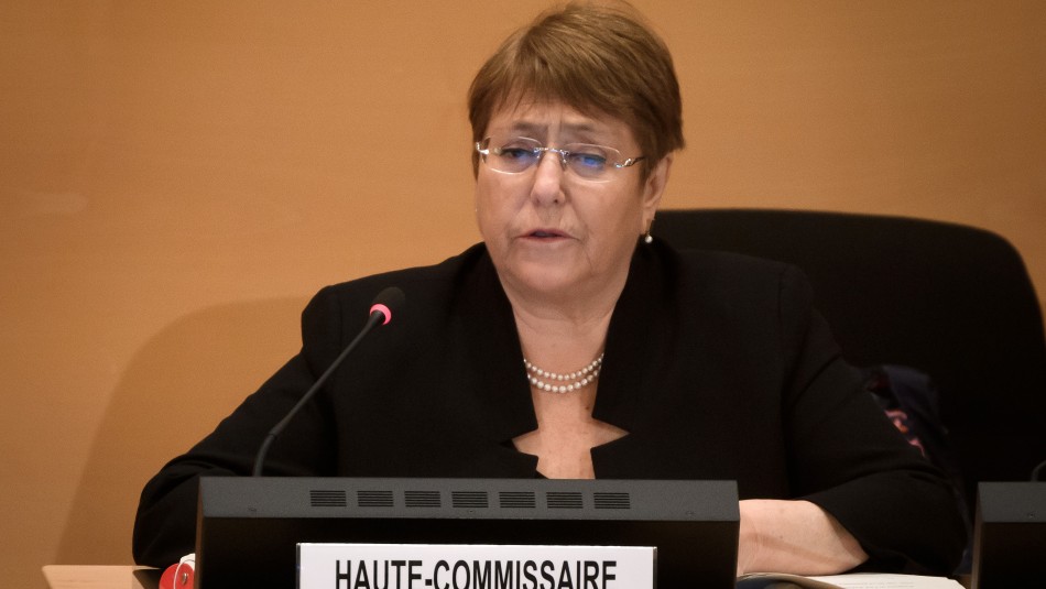 Michelle Bachelet Bachelet llega a Chile tras muerte de su madre: