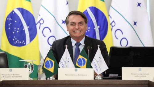 Bolsonaro sigue flexibilizando ley sobre uso de mascarillas: Ya no son obligatorias en las cárceles del país