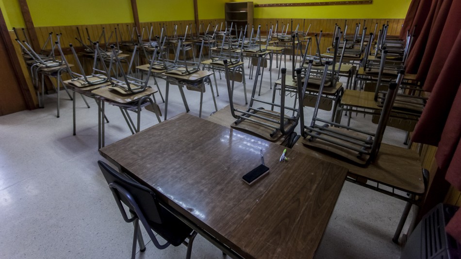 Extensión año escolar Mineduc asegura que el año escolar podría extenderse hasta el 15 de enero