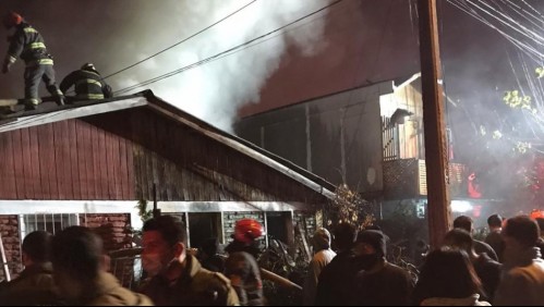 Mujer de 90 años fallece en incendio que afectó su vivienda en Pedro Aguirre Cerda