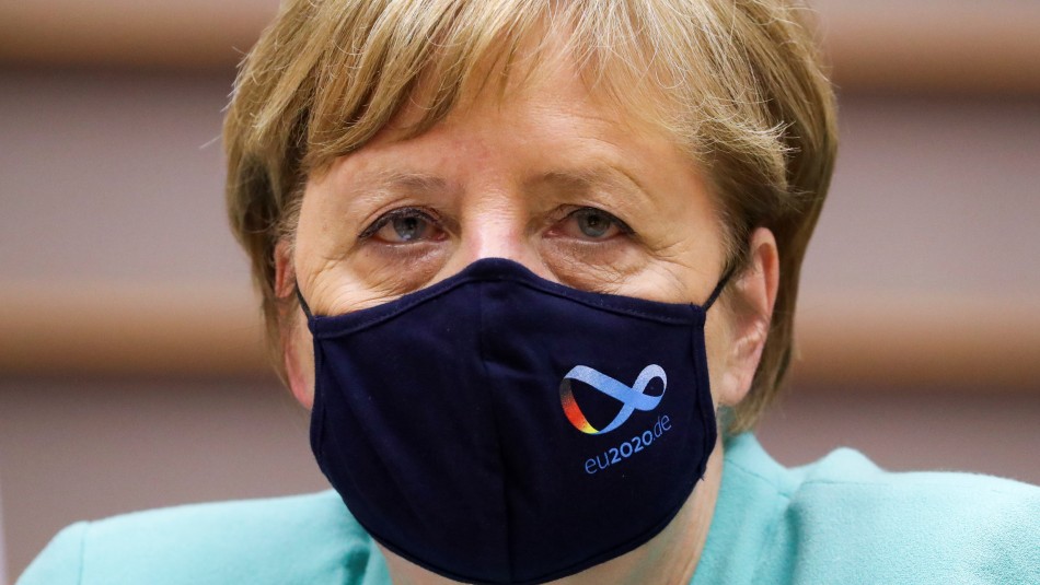 Angela Merkel Denuncian que espía trabajaba en equipo de prensa de Angela Merkel