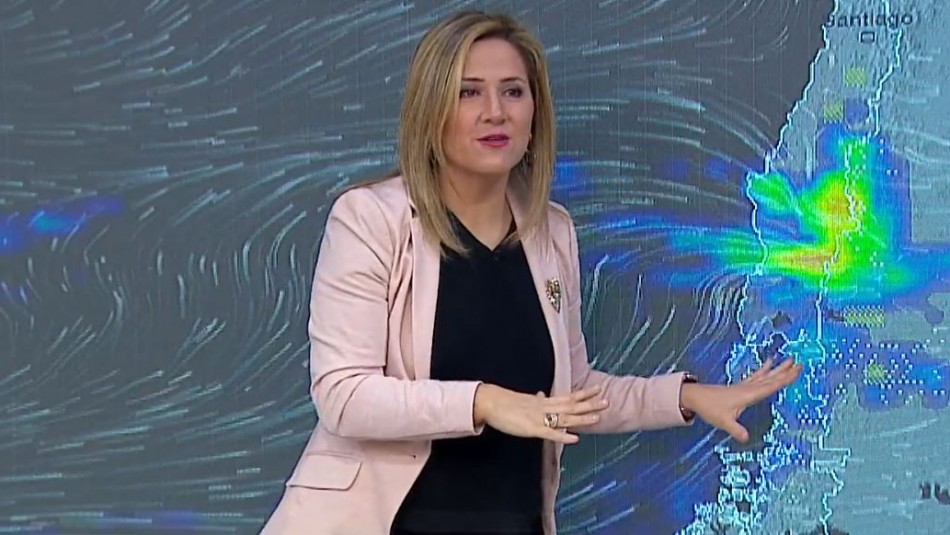 Michelle Adam Michelle Adam adelanta alza de las temperaturas en Santiago e intensas lluvias en el sur