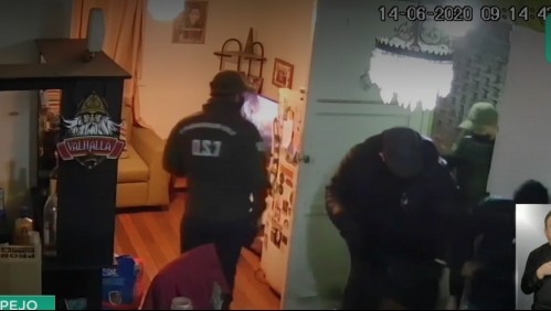 Ingresan apuntando con armas: Banda de falsos carabineros realiza seguidilla de robos