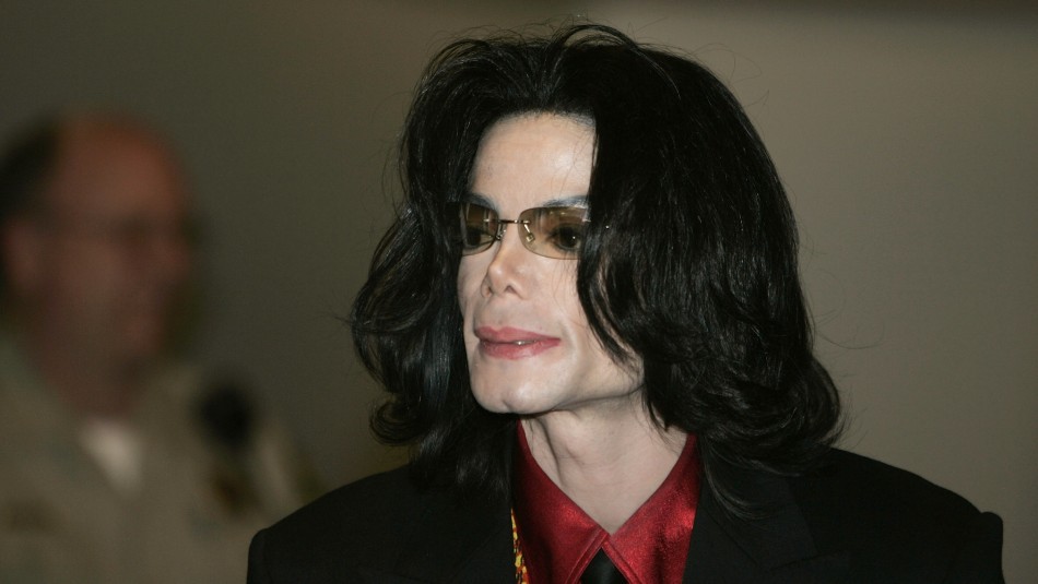 Autopsia reveló nuevos detalles sobre Michael Jackson Pies