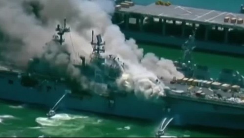 Al menos 21 heridos: Buque de la Armada de EEUU se incendia tras una explosión