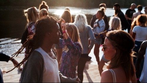 'Pensé que el virus era una estafa': Joven muere tras contagiarse en una 'fiesta de coronavirus'