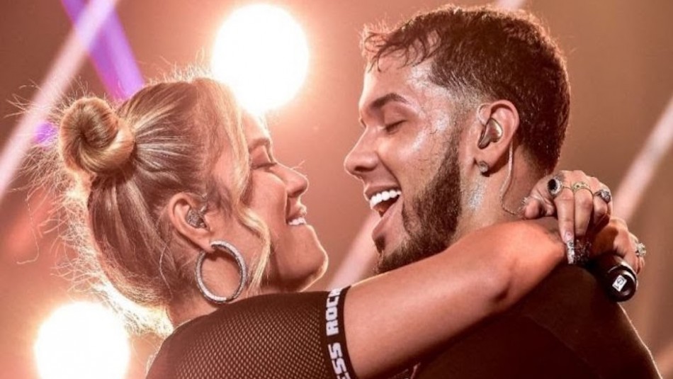 Karol G publica foto en medio de rumores de estar contagiada de coronavirus y Anuel le hace una petición públicamente Karol G publica foto en medio de rumores de estar contagiada de coronavirus y Anuel le hace una petición públicamente