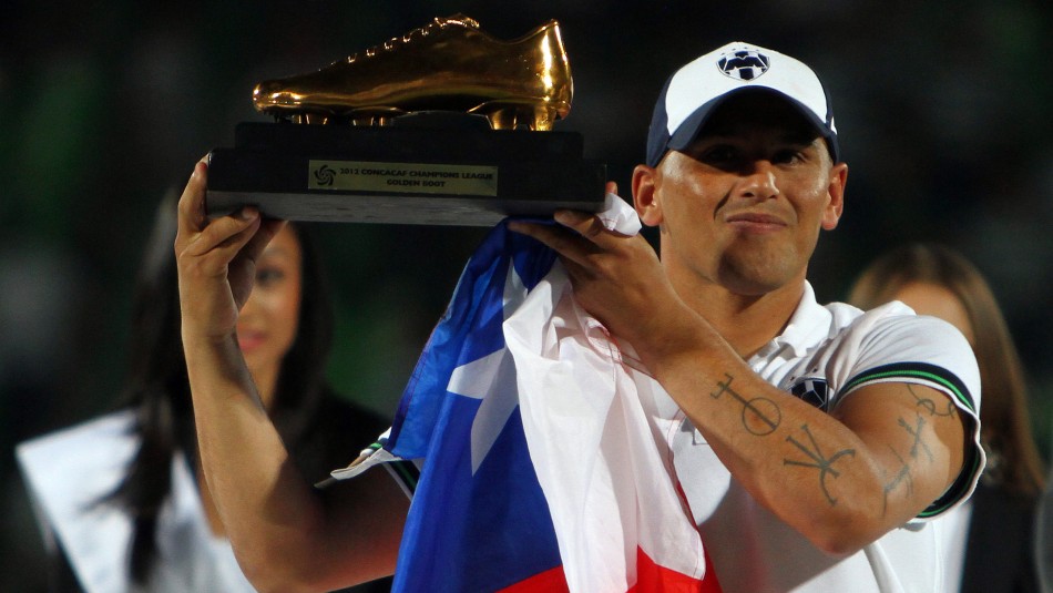 Chupete Suazo Chupete Suazo a punto de fichar en La Serena.