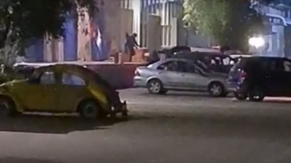 Robo Quilicura Videos captan violento robo a bodega de juguetes en Quilicura