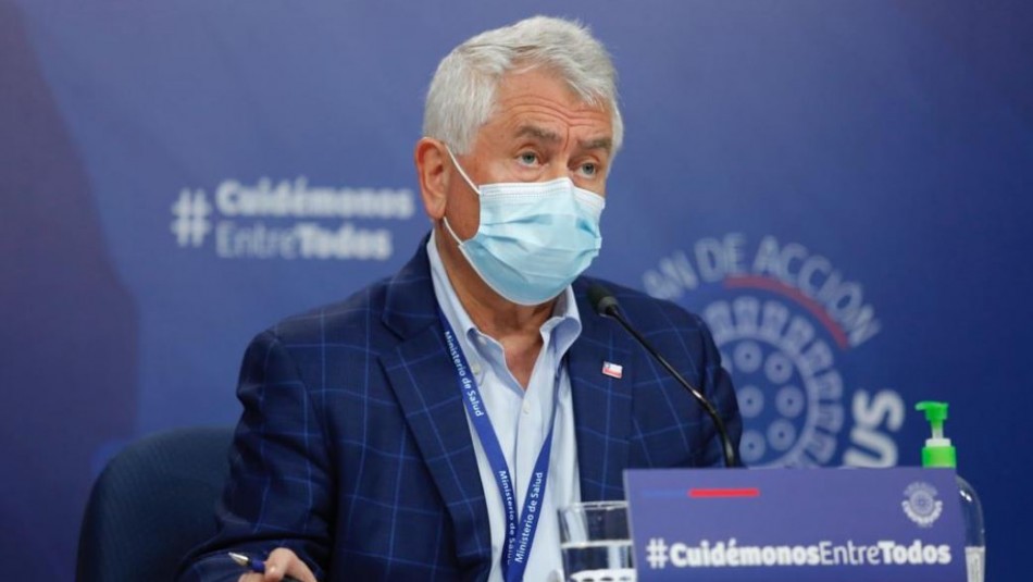 Enrique Paris Ministro de Salud entrega positivos números de cómo han bajado los contagios de coronavirus en el país