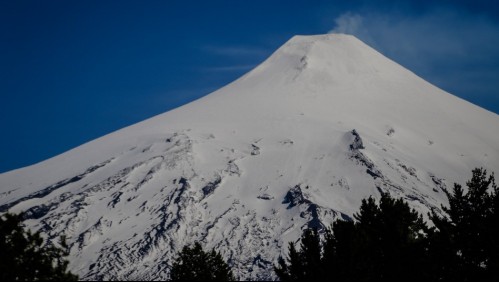Sernageomin y Volcán Villarrica: Se 'da cuenta de un sismo asociado al fracturamiento de roca'