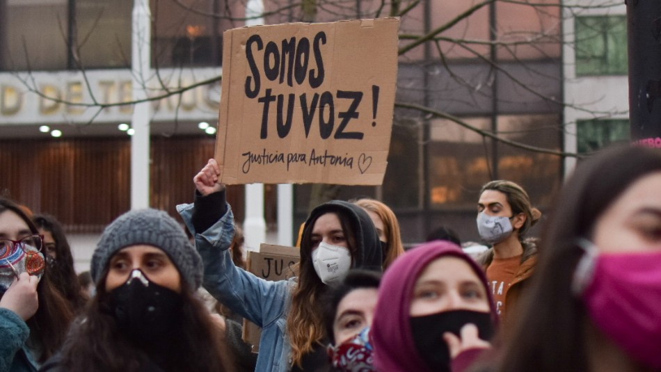 Se registran nuevos cacerolazos en distintos puntos del país por caso de Martín Pradenas Se registran nuevos cacerolazos en distintos puntos del país por caso de Martín Pradenas