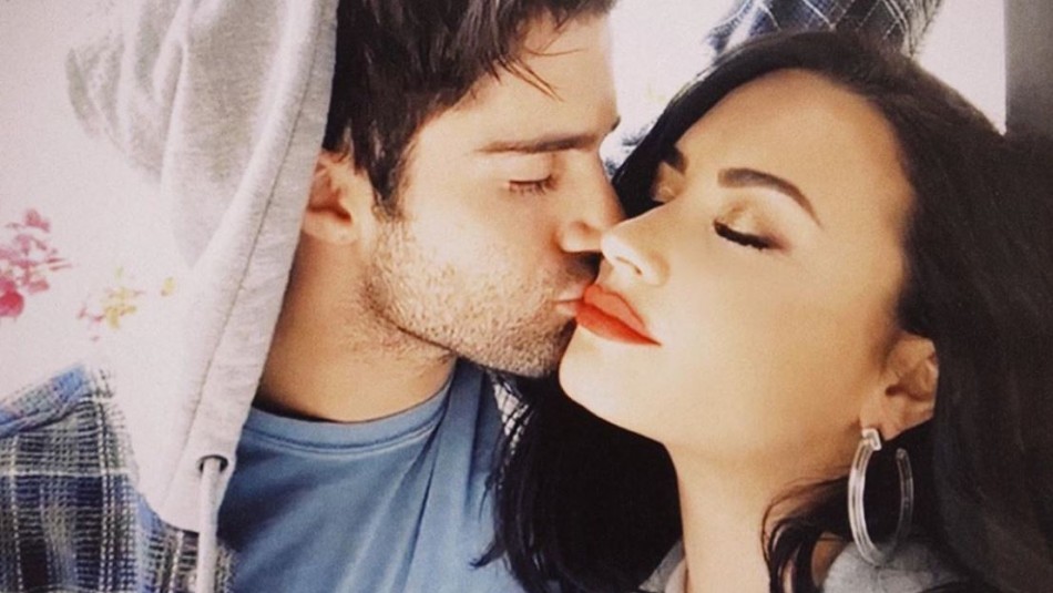 Demi Lovato revela que se casará con su novio Max Ehrich Demi Lovato revela que se casará con su novio Max Ehrich