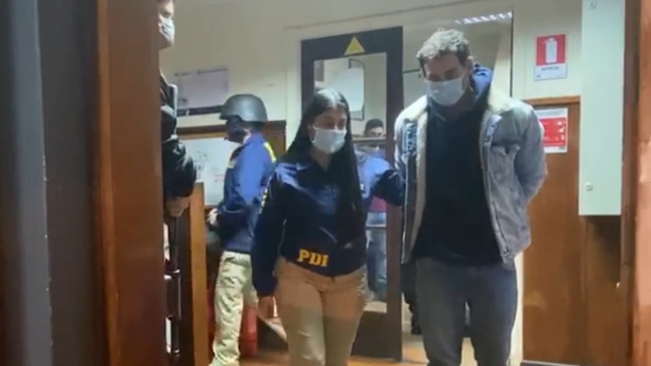 Caso Antonia Barra: Trasladan a Martín Pradenas a cárcel de Valdivia Caso Antonia Barra: Trasladan a Martín Pradenas a cárcel de Valdivia