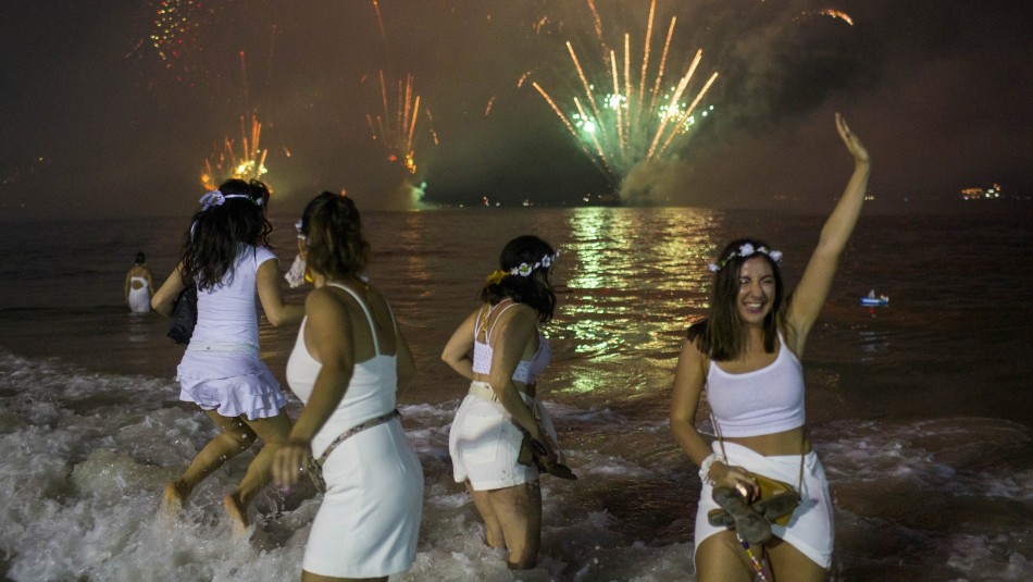 Año nuevo en Copacabana Rio de Janeiro cancela tradicional fiesta de fin de año por el coronavirus y peligra el Carnaval