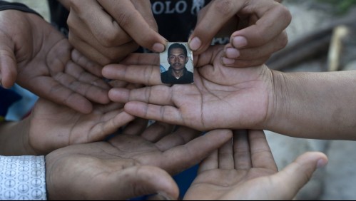 Mujer ha tenido que sepultar a sus padres y tres hermanos por causa del coronavirus