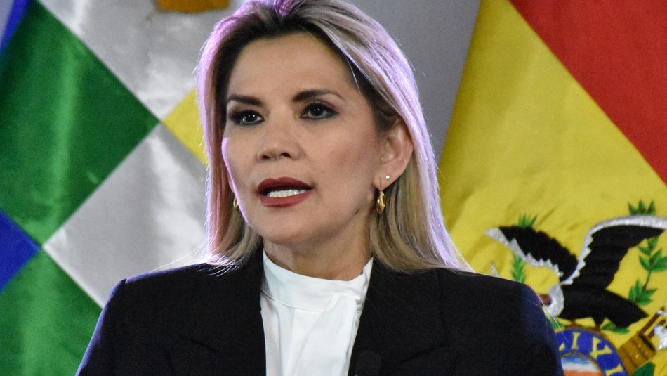 Bolivia adelanta aguinaldo de Navidad para adultos mayores por crisis del coronavirus Bolivia adelanta aguinaldo de Navidad para adultos mayores por crisis del coronavirus