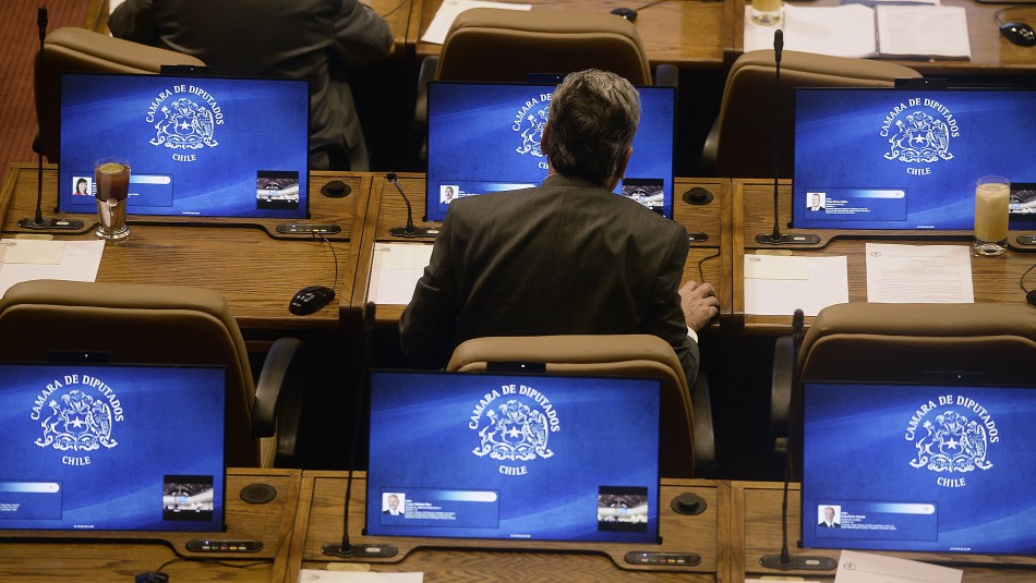 Cambio de gabinete: ¿Cómo se llenan los cupos de los parlamentarios que ahora son ministros? Cambio de gabinete: ¿Cómo se llenan los cupos de los parlamentarios que ahora son ministros?