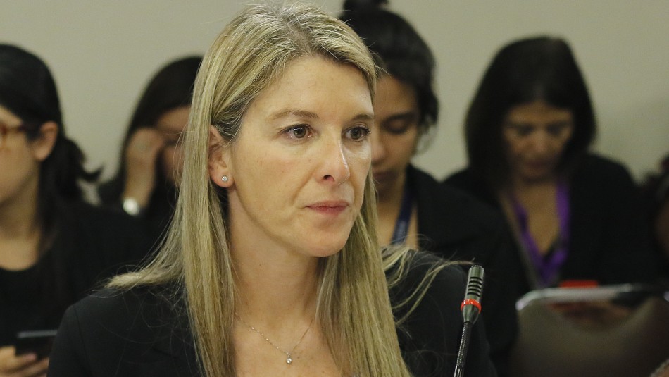 Marcela Sabat Marcela Sabat reemplaza a Allamand en el Senado tras cambio de gabinete