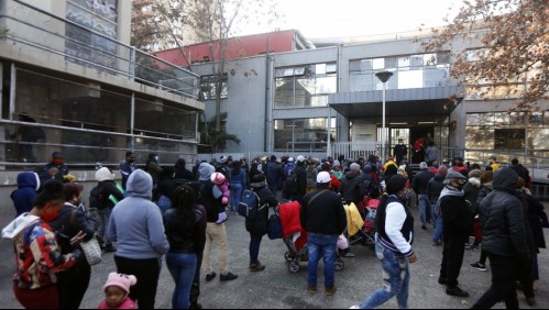 Largas filas en oficina del Registro Civil por solicitud de carnet definitivo para retiro del 10%