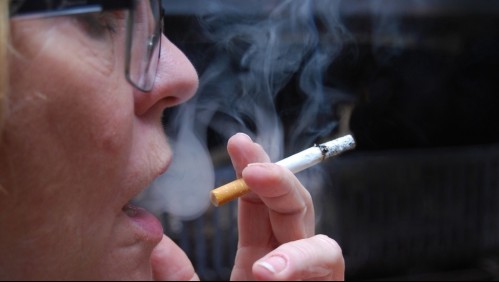 Mujeres fumadoras serían más propensas a sufrir de aneurismas cerebrales según estudio