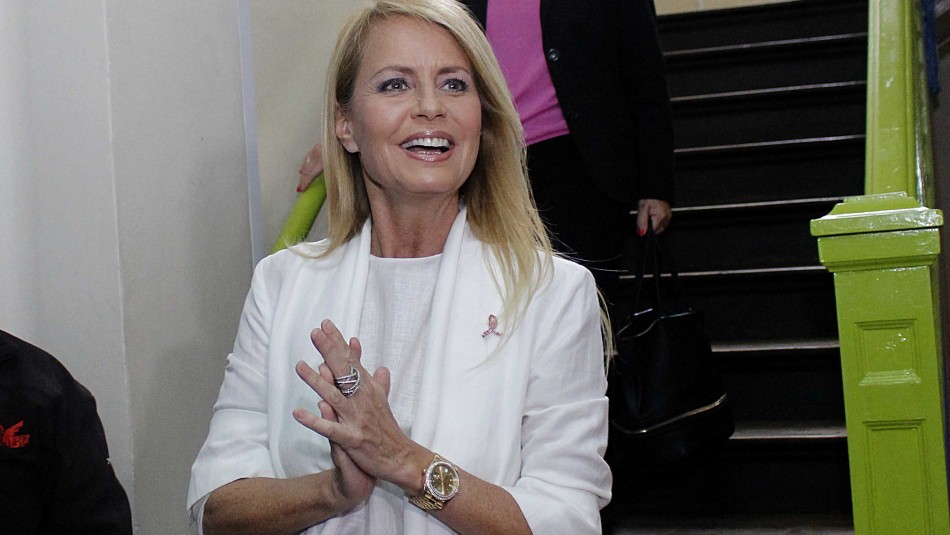Cecilia Bolocco votará por el Apruebo en plebiscito por Nueva Constitución: Cecilia Bolocco votará por el Apruebo en plebiscito por Nueva Constitución: