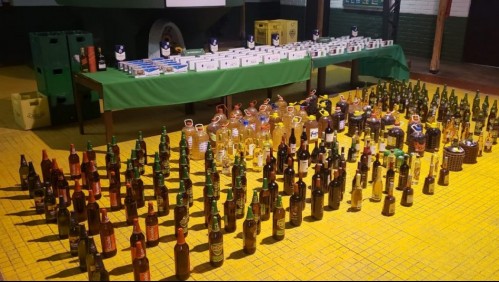 Administradora de bar clandestino intentó sobornar a carabinero con $60.000