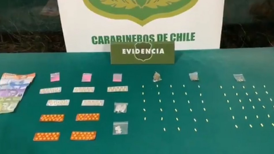 Droga incautada a mujeres detenidas Detienen a mujeres que intentaron entregar dulces con droga a persona en residencia sanitaria