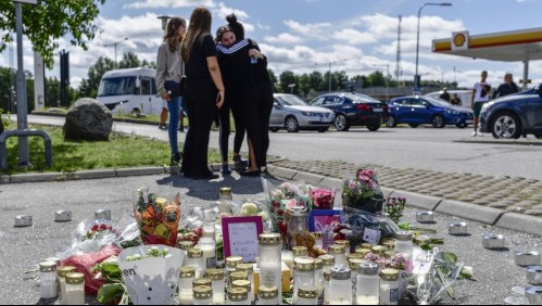 'Malditos sean': Indignación en Suecia por muerte de una niña de 12 años durante un tiroteo