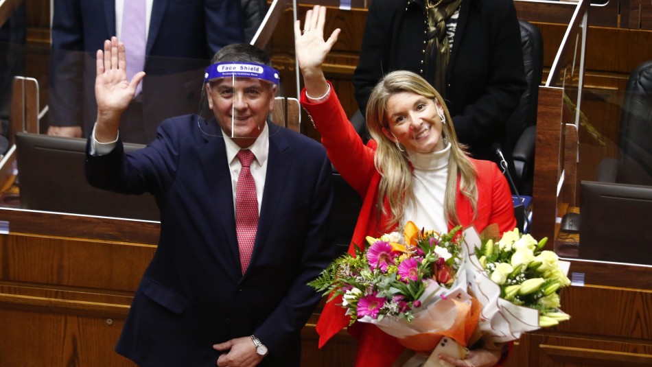 Claudio Alvarado y Marcela Sabat Marcela Sabat y Claudio Alvarado asumen en el Senado
